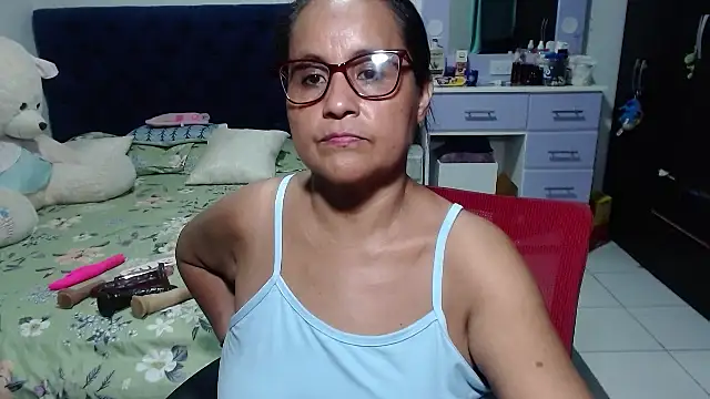 pervert_mommy_ Adlı Modelin Web Kamerası Şovu