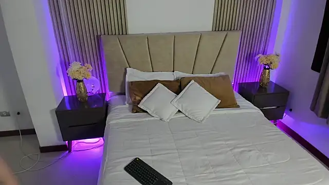 Chat +18 de Victoria_Beaumont ao vivo