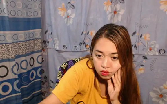 Chat +18 de pinay_mayahiga ao vivo