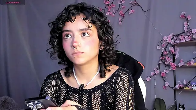 Chatroom XXX en direct de sami_monroe