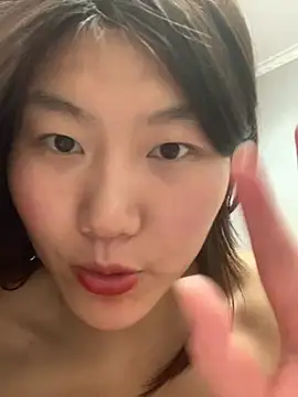 mmmooo808 在線直播表演