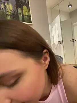 AliceDesmee's Live XXX Chat