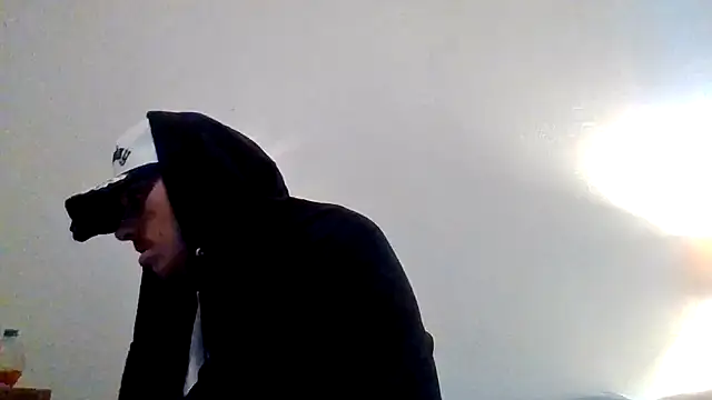 Chat XXX ao vivo de Tallhungandcloudy