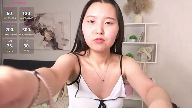 VernaBethke Adlı Modelin Canlı XXX Sohbeti