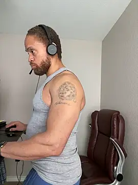 Fathero1time 网络视讯表演