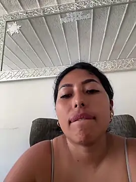 emmyjhonson07's Live XXX Chat