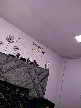 Shantey_Laurent's Live XXX Chat