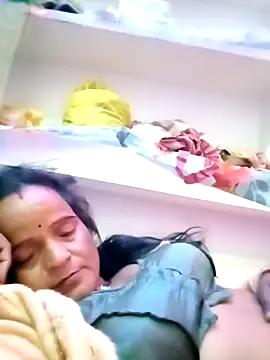 Show de kiiuu_sexe na webcam