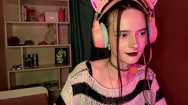 MabelDefina webcam show