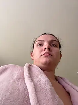 Eva_stark10: διαδικτυακό σόου στην κάμερα