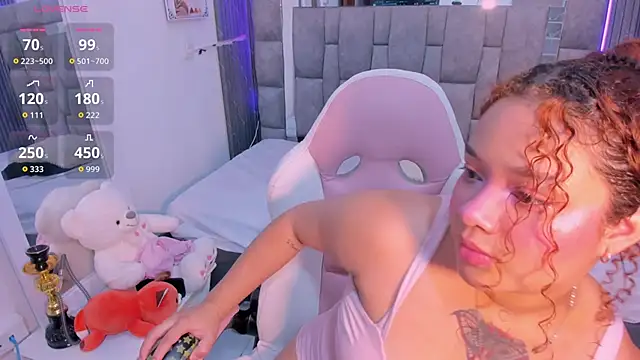 zulyjones' Live XXX Chat