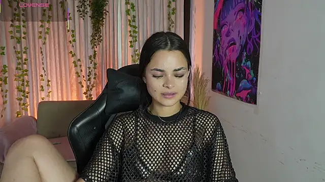 HannaRhodes live XXX chat