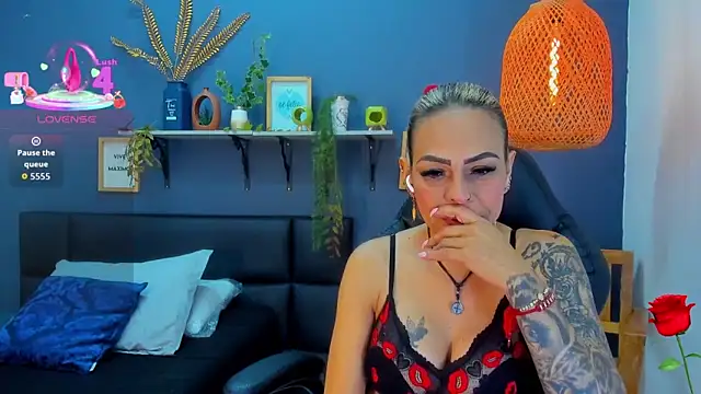 Chatroom XXX en direct de yessila_parker