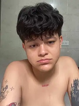 Tomoe_25's Live XXX Chat