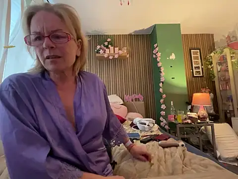 KitKat_X Webcam-Show