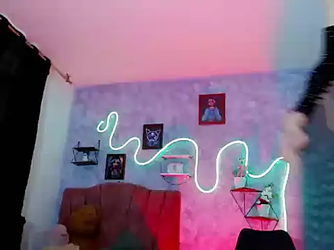 Everlin__Hot_'s Live XXX Chat