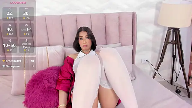 AliaahSky Chat XXX in diretta