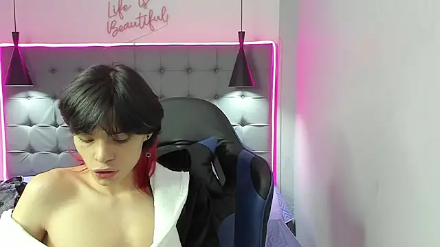 Sylasfrost 网络视讯表演