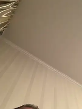 Frosl élő XXX-chatje