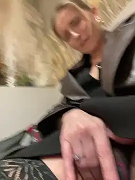 VikaBunny1 – Naživo XXX chat