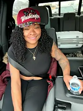 HaloRodeoLover2n Live XXX chat