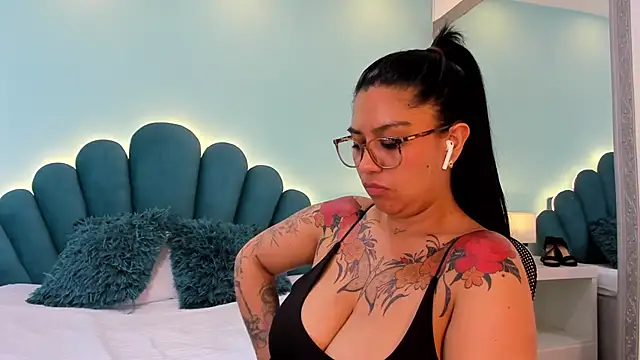 sharlott18 라이브 XXX 채팅