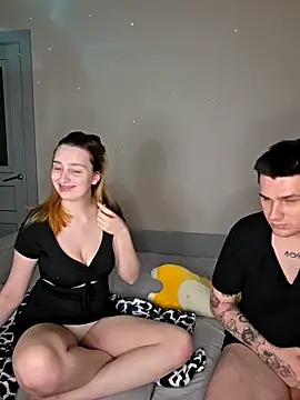 ToxyFoxyy's Live XXX Chat