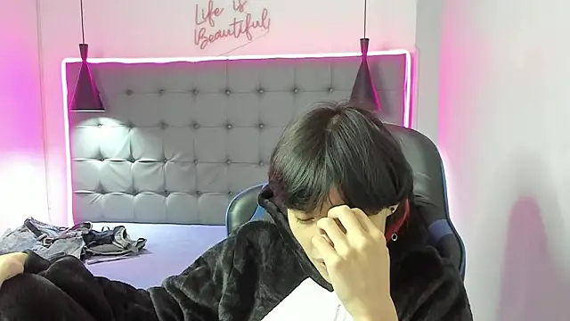 Chat +18 de Sylasfrost ao vivo