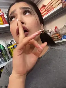 แชท XXX สดของ Sara_fun