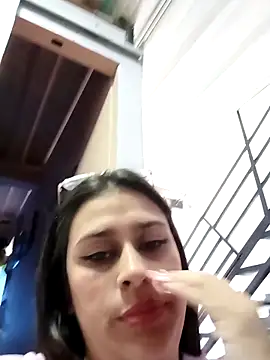 MariBelle1: διαδικτυακό σόου στην κάμερα