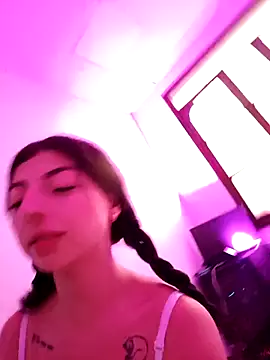 anntonella_watson Adlı Modelin Canlı XXX Sohbeti