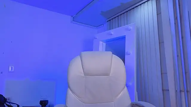 Živý XXX chat _sharlotte777