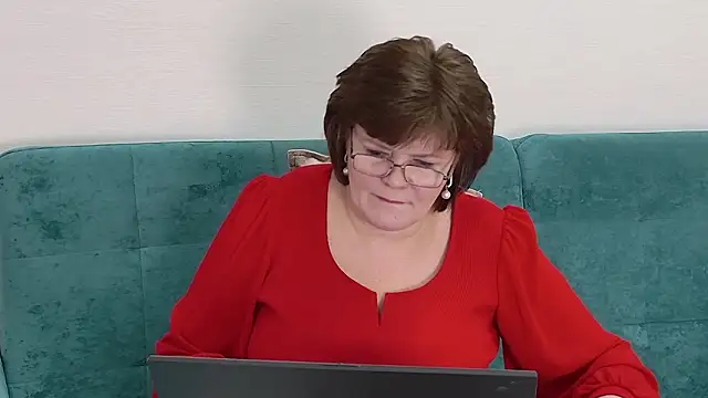 Sandra_Sunrise élő XXX-chatje