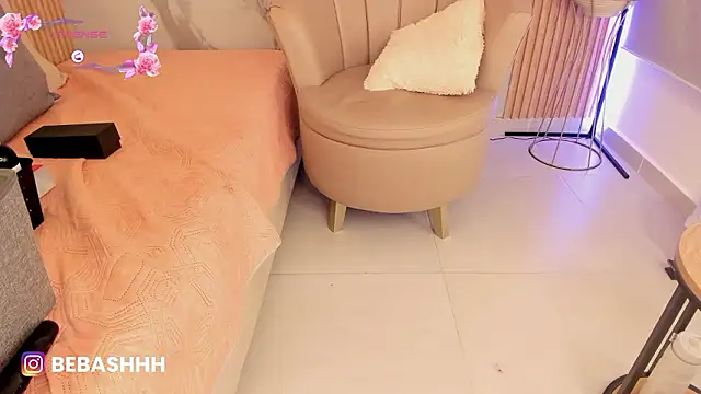 Chat +18 de Fyre_divine ao vivo