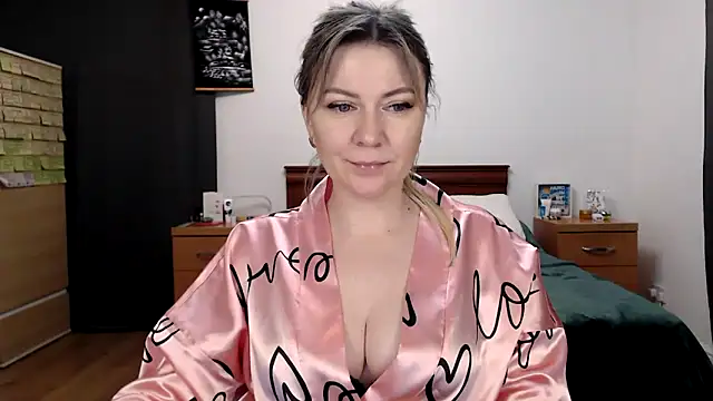 ParadiseAlina Show Webcam