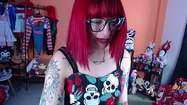 MissMiia2 élő XXX-chatje