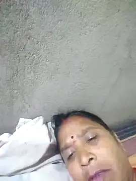 Loomaraj 在線直播表演