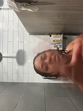 reinagotthroat – Live XXX-chat