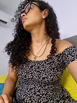 Chat XXX en directo de VelvetCurls