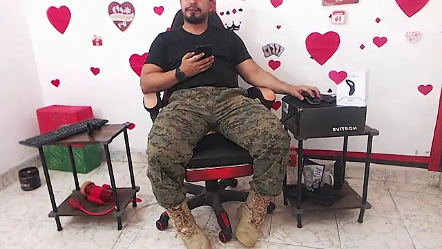 Czat XXX na żywo – KalethBigDick