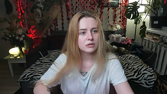 Alexa_Pirs 라이브 XXX 채팅