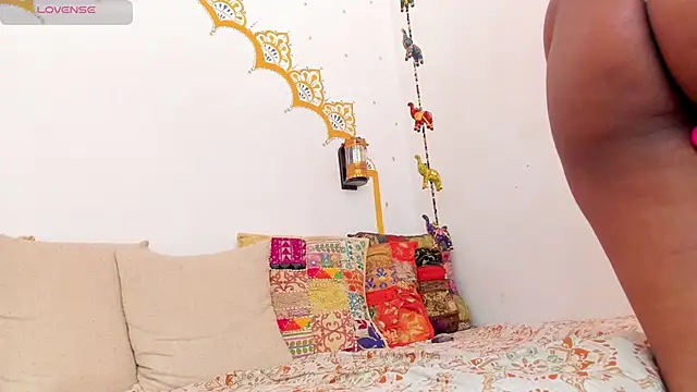 LadyNahir লাইভ XXX চ্যাট