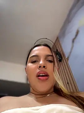 Chat +18 de Colibri_xxx ao vivo