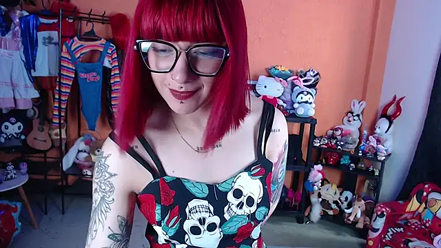 Онлайн чат XXX MissMiia2