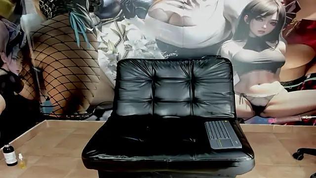 latinoheatx26: διαδικτυακό σόου στην κάμερα