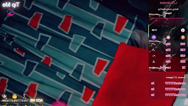 Czat XXX na żywo – CharlotteBigCock