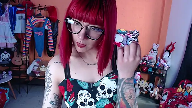 MissMiia2 Live XXX Chat