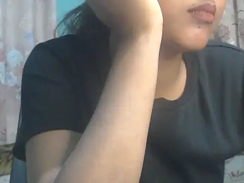 XXX chat uživo modela NancyRuvi