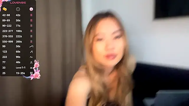 Ur_neighbor_Kira Live XXX-chat