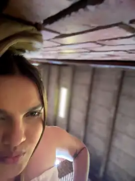 Colibri_xxx Chat XXX in diretta